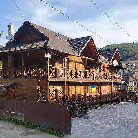 Krym Hotel Yaremche Eksteriør billede