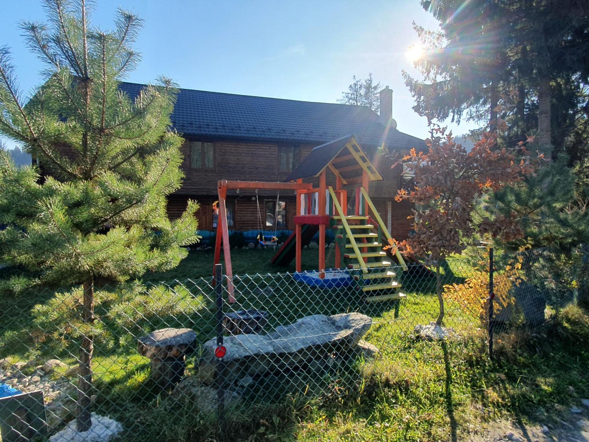 Krym Hotel Yaremche Eksteriør billede